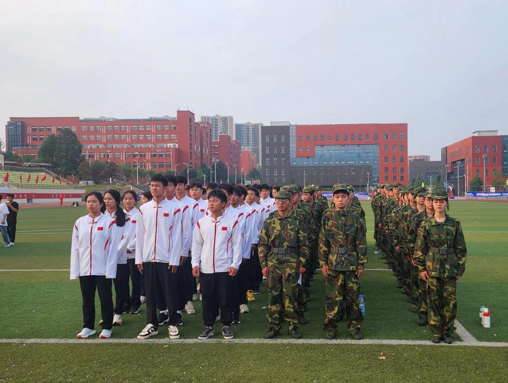 新学期踏上新征程——体育系举行新学期升旗仪式